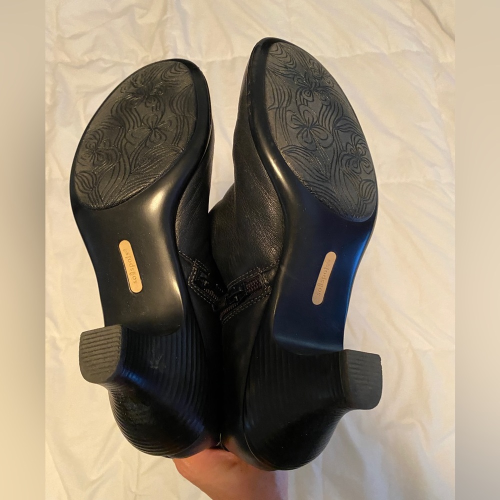 Clarks Boots - Picture 3 of 3